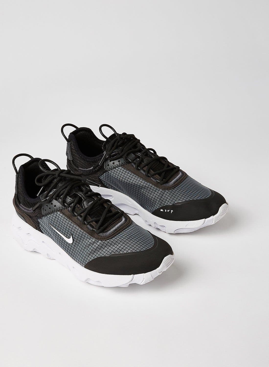 React Live Sneakers Black/White-Dk Smoke Grey thumbnail 2