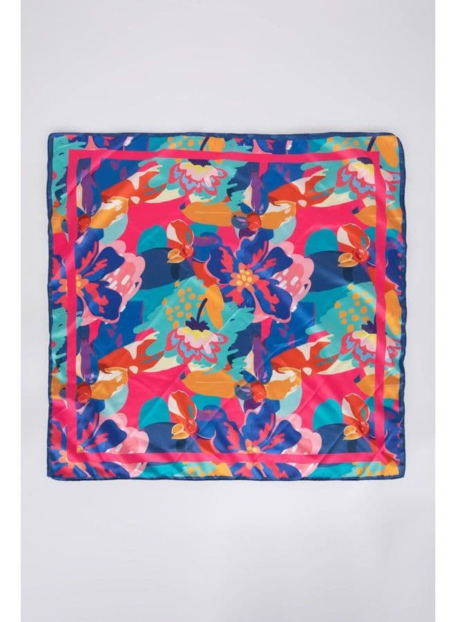 Woman Shawl thumbnail 1