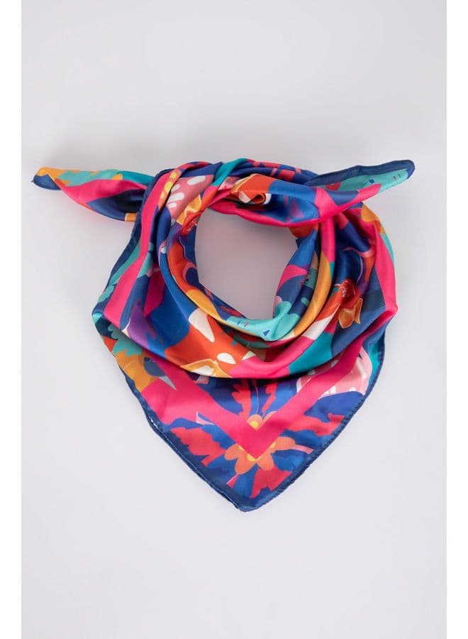 Woman Shawl thumbnail 2